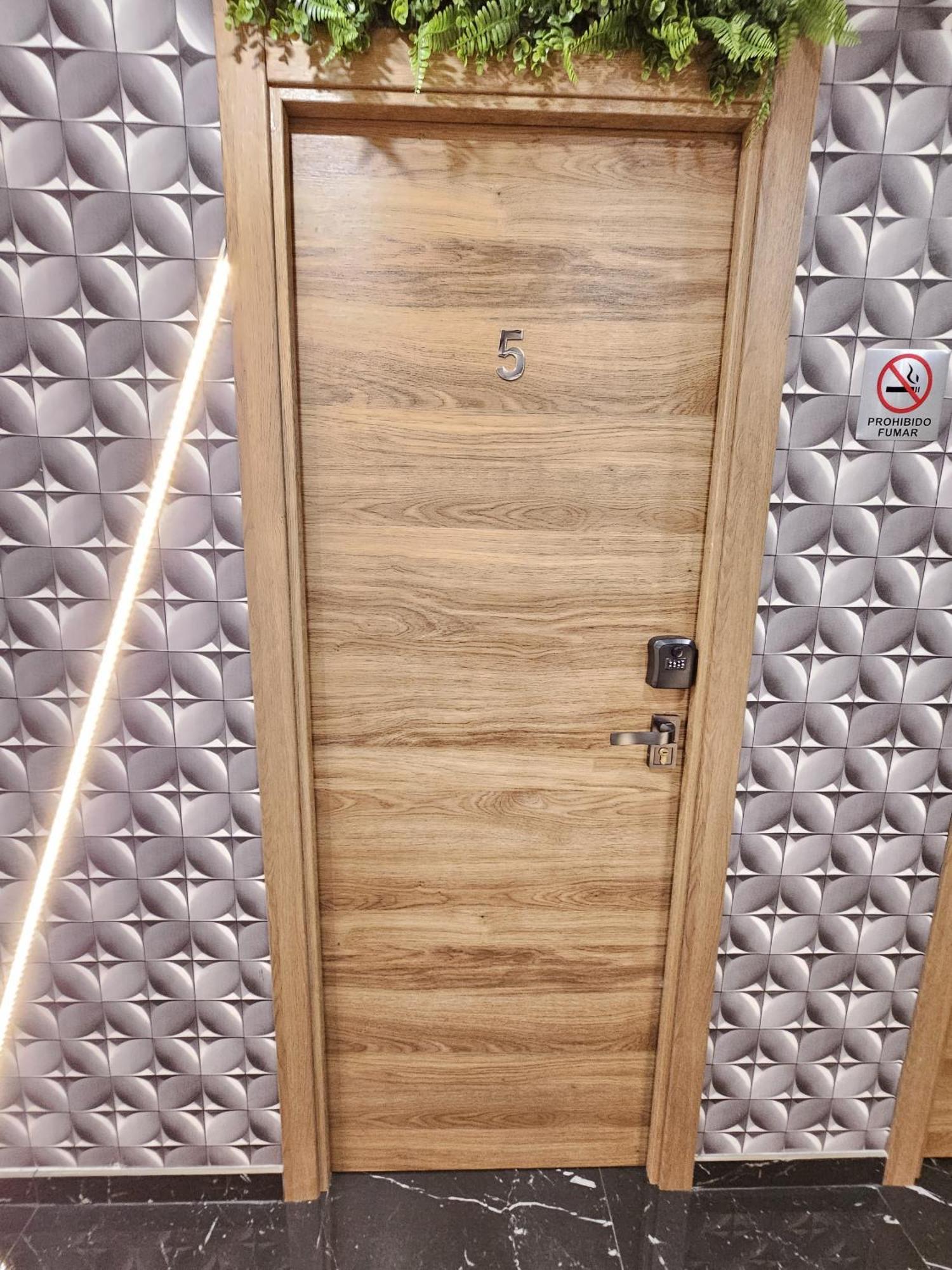 Apartamentos Benidorm Black Eksteriør bilde